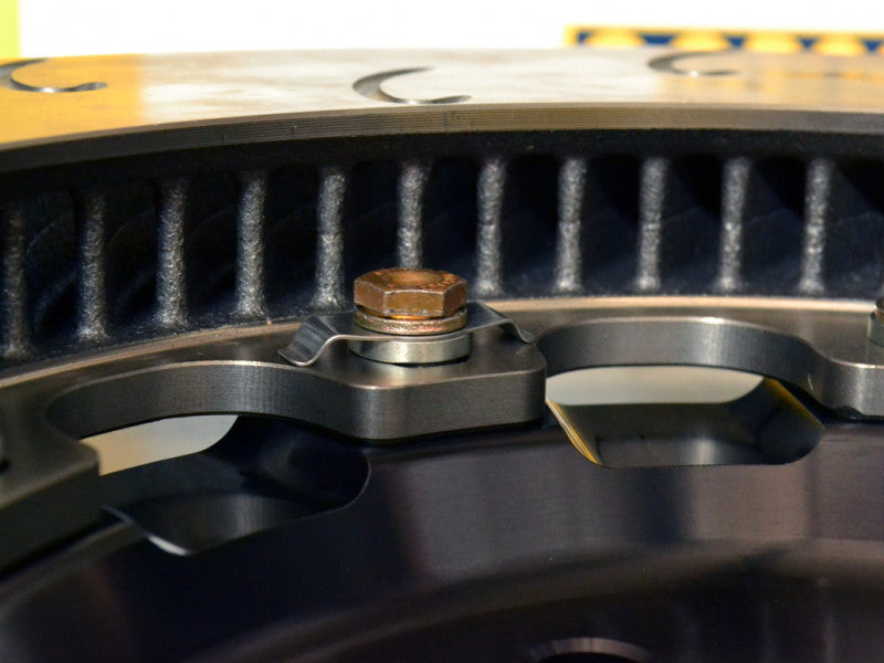 13.04.40003 ESSEX 12-BOLT FLOATING HAT DISC ATTACHMENT HARDWARE KIT (ONLY FOR AP RACING BARKE ROTORS)